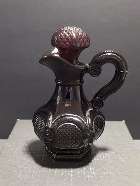 VGT,Avon Cape Cod Collection Ruby Red Glass Cruet Decanter.